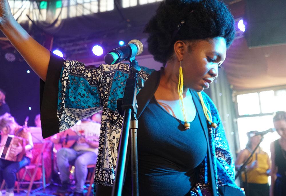 OW0 Edith WeUtonga Katiji at Brighton Spiegeltent 2024 photographer Antonia Grove